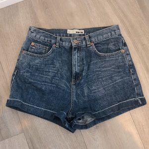 TOPSHOP - high waisted denim shorts - size 30